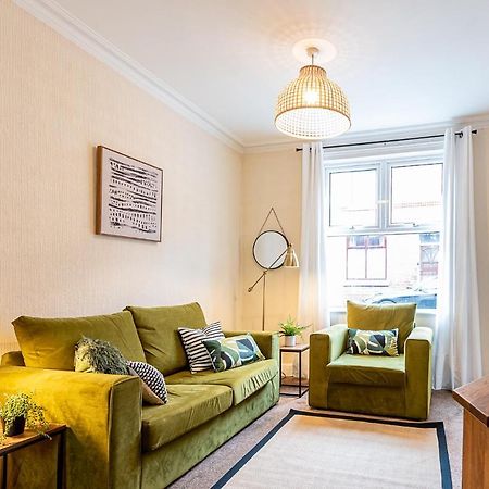 2 Bed, Up To 6 Guests Near Chester City Centre Extérieur photo