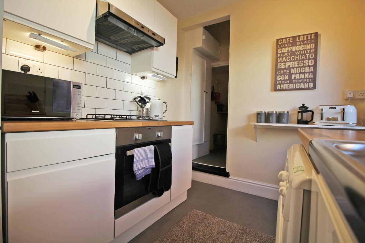 2 Bed, Up To 6 Guests Near Chester City Centre Extérieur photo