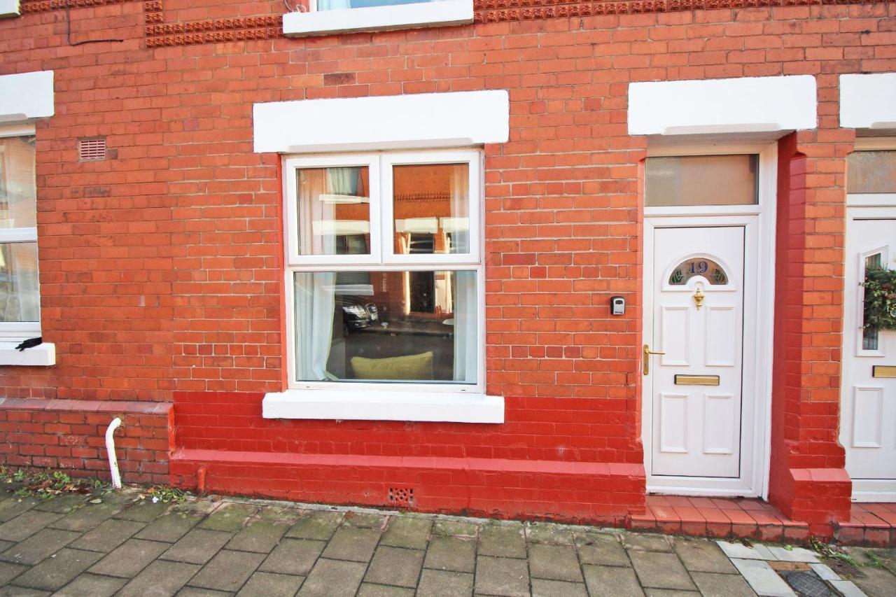 2 Bed, Up To 6 Guests Near Chester City Centre Extérieur photo