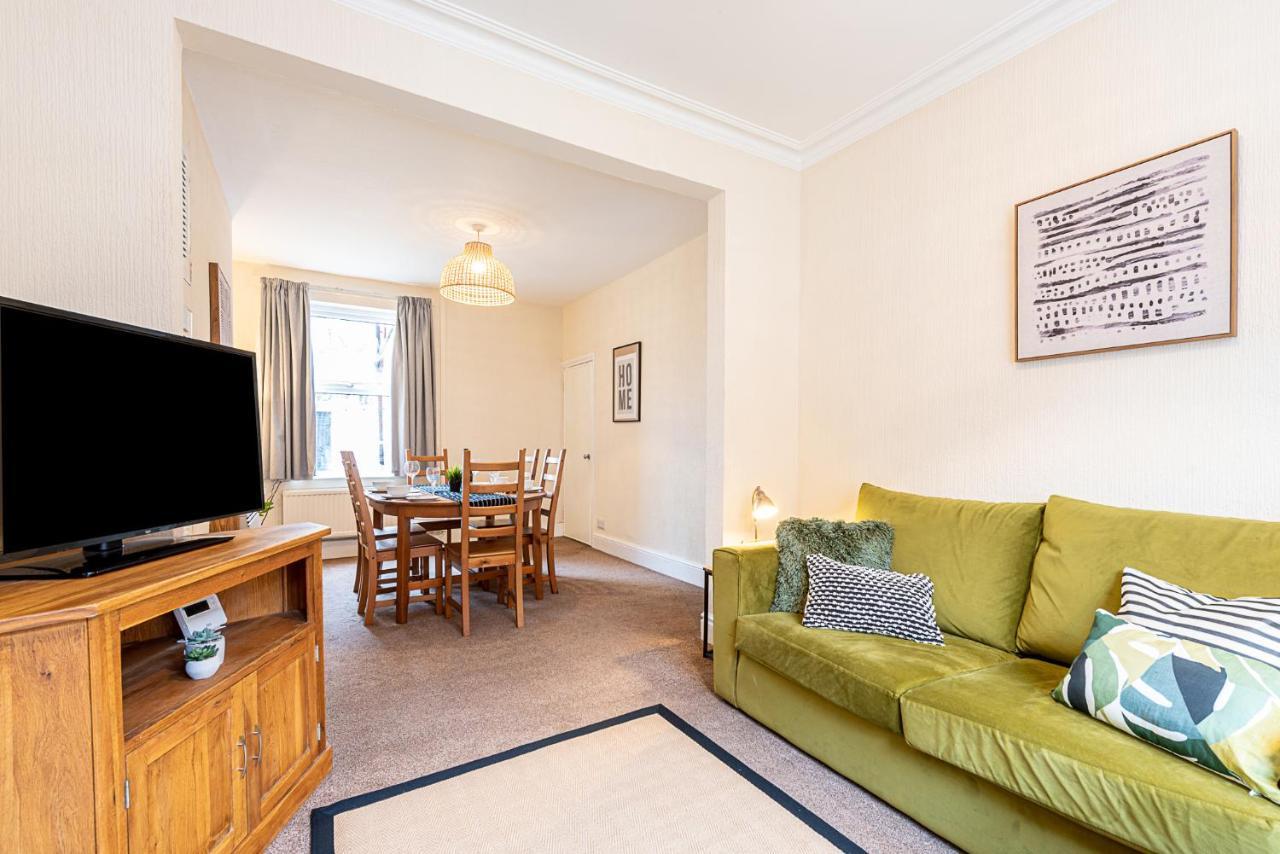2 Bed, Up To 6 Guests Near Chester City Centre Extérieur photo